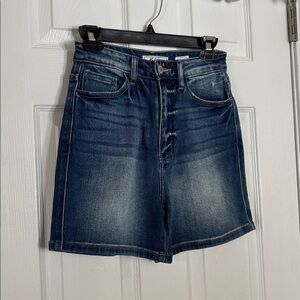 KanCan Signature Mom Fit Denim Shorts Women’s Size 23 VBK1808 Cut 38811